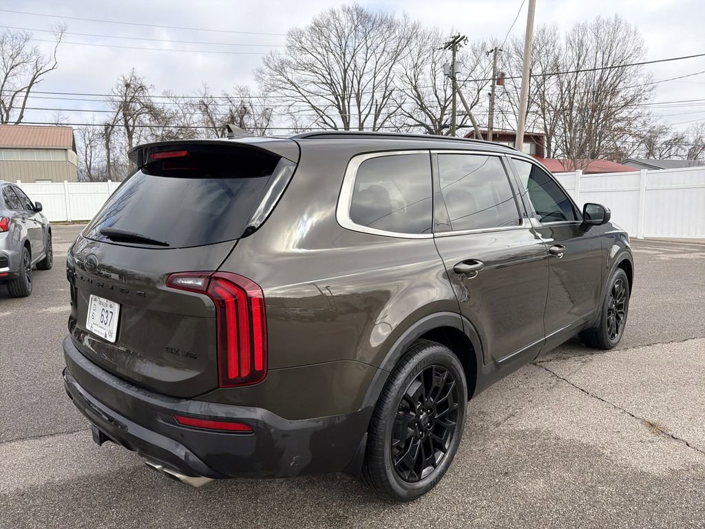 Used 2021 Kia Telluride EX w/ EX Premium Package image 4