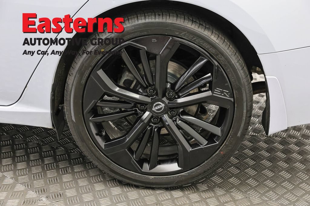 Used 2023 Nissan Altima 2.5 SR FWD image 33