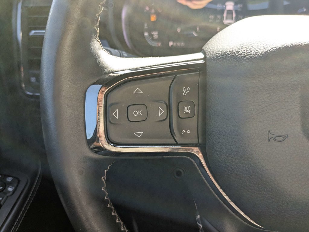 Used 2025 RAM 3500 Limited AWD/4WD image 27