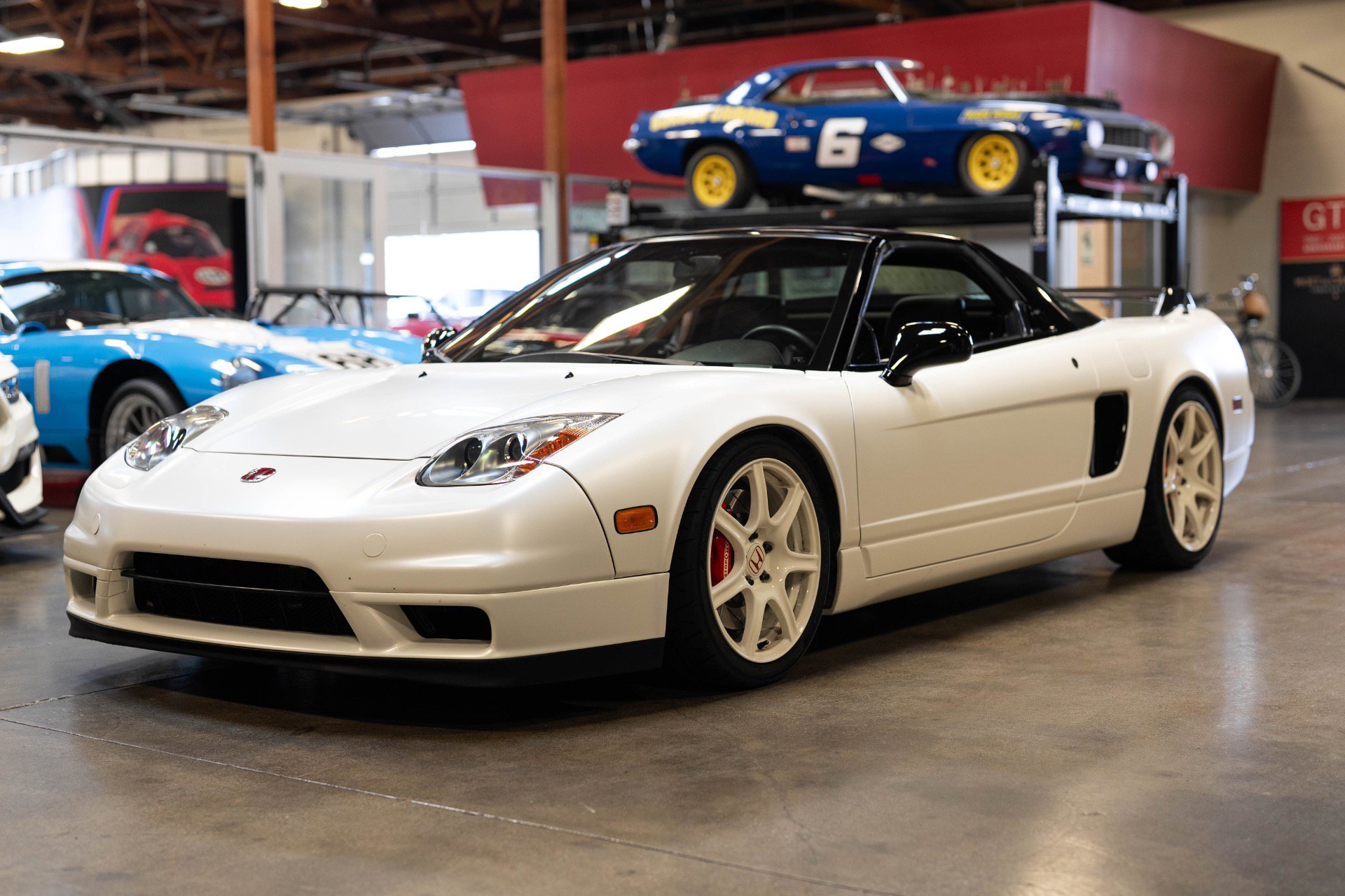 Used 2003 Acura NSX T image 6