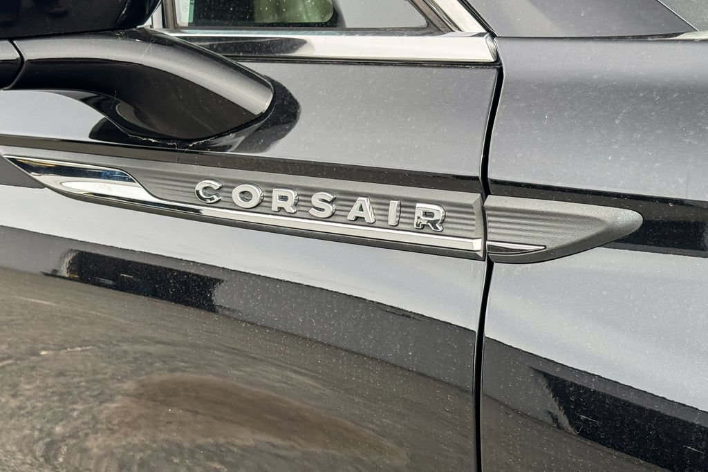 Used 2022 Lincoln Corsair Reserve w/ Sport Package AWD/4WD image 11