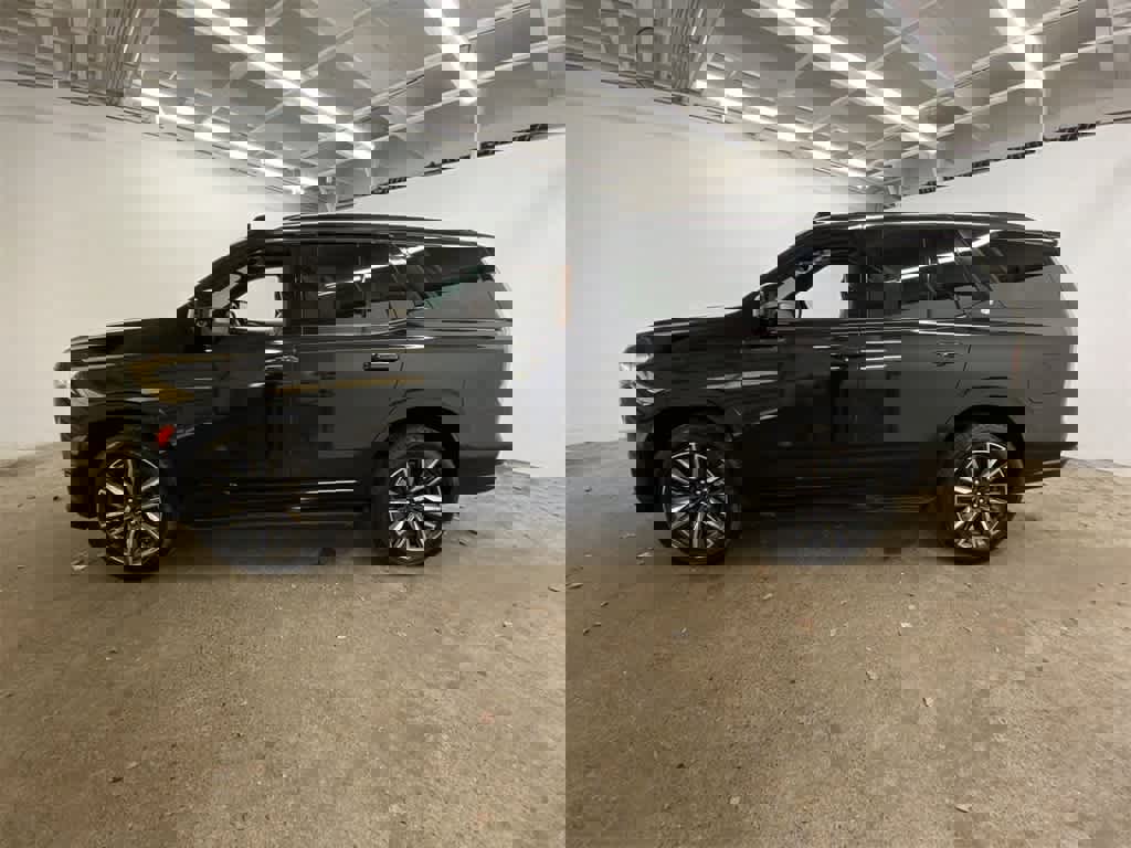 Certified 2024 Cadillac Escalade Sport image 3