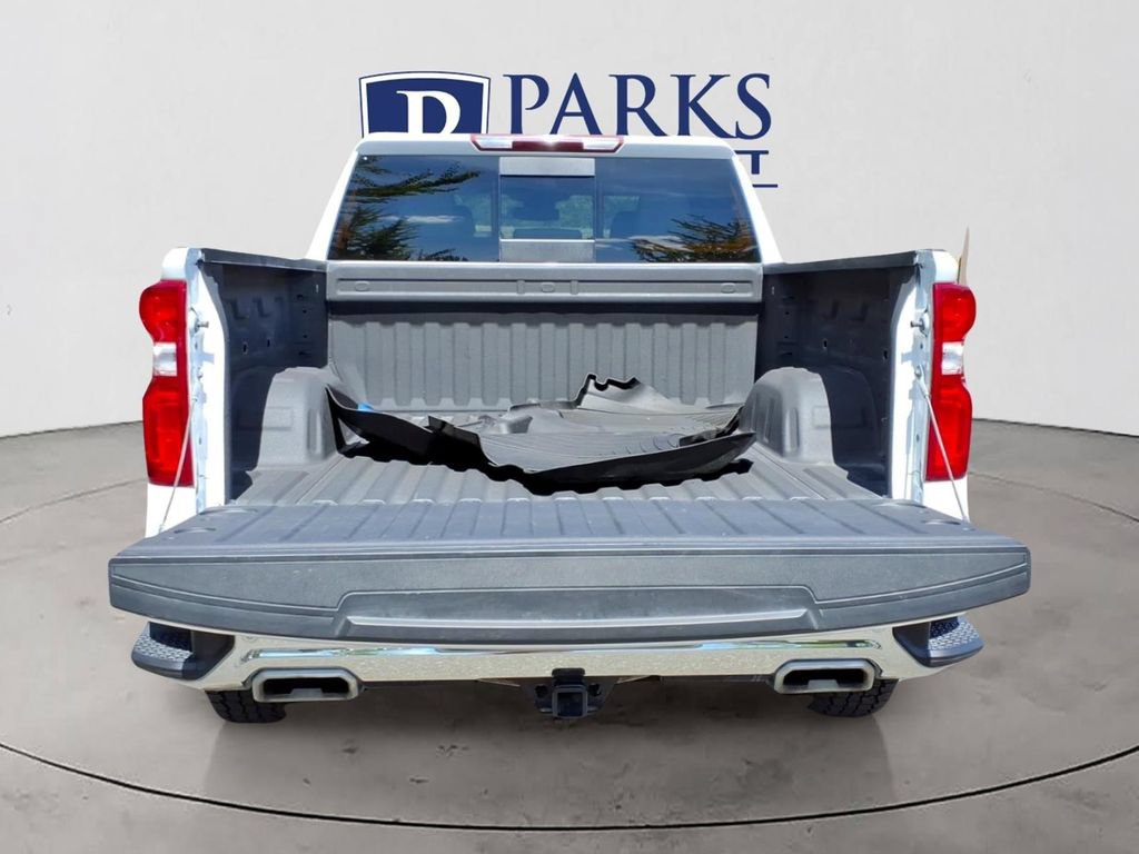 Used 2025 Chevrolet Silverado 1500 LTZ w/ Z71 Off-Road Package AWD/4WD image 32