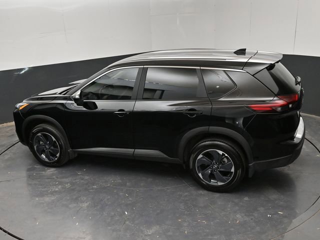 Certified 2025 Nissan Rogue SV FWD image 26