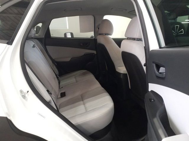 Used 2022 Hyundai Kona SEL image 16