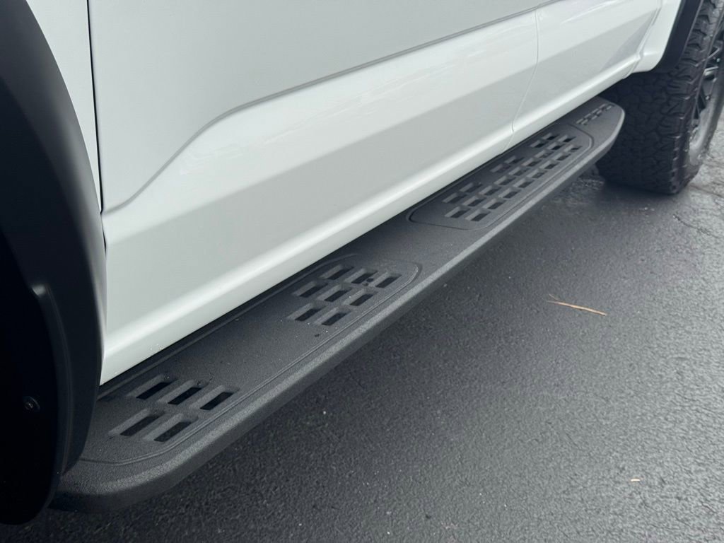 Used 2025 Ford F150 Raptor image 44
