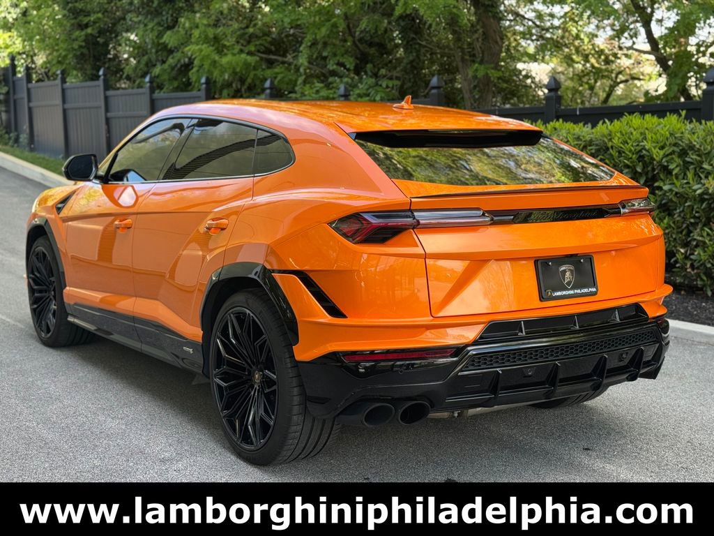 Used 2024 Lamborghini Urus S AWD/4WD image 5