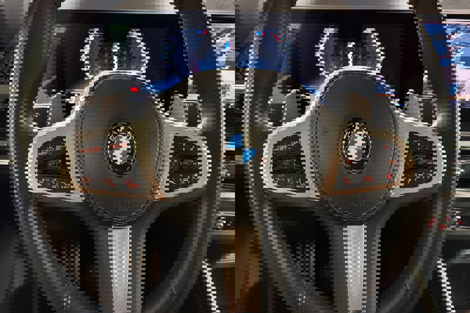 Used 2024 BMW X6 xDrive40i w/ Premium Package image 24