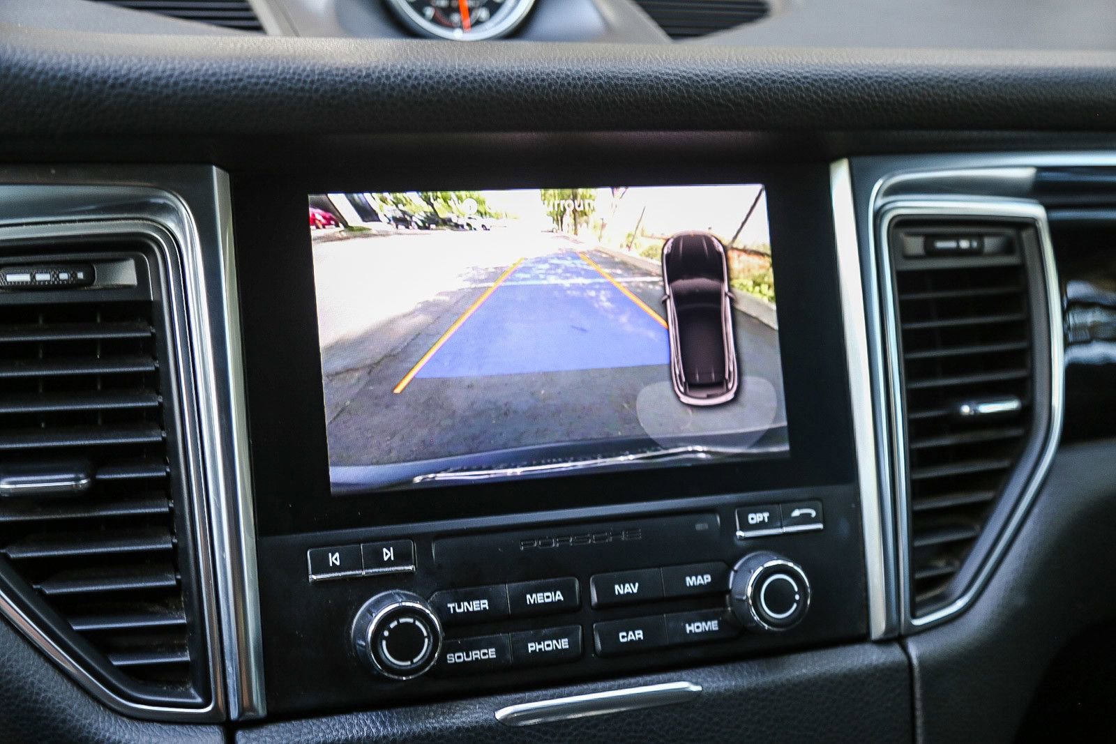 Used 2018 Porsche Macan S AWD/4WD image 23