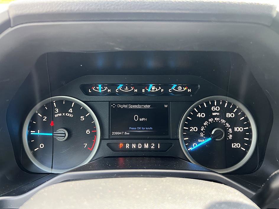 Used 2015 Ford F150 XLT w/ Equipment Group 302A Luxury image 23