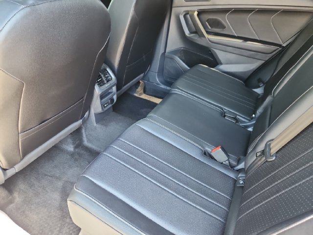 Certified 2024 Volkswagen Tiguan SE R-Line w/ MDO Package, Two-Row AWD/4WD image 8