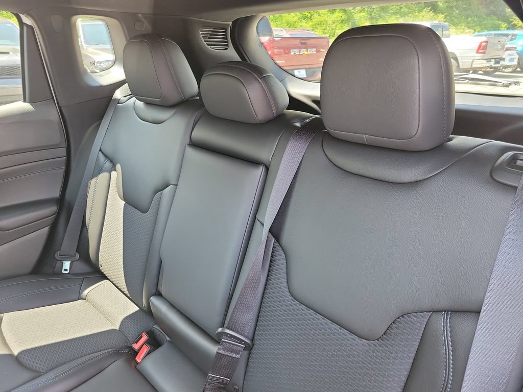 New 2026 Jeep Compass Latitude AWD/4WD image 28