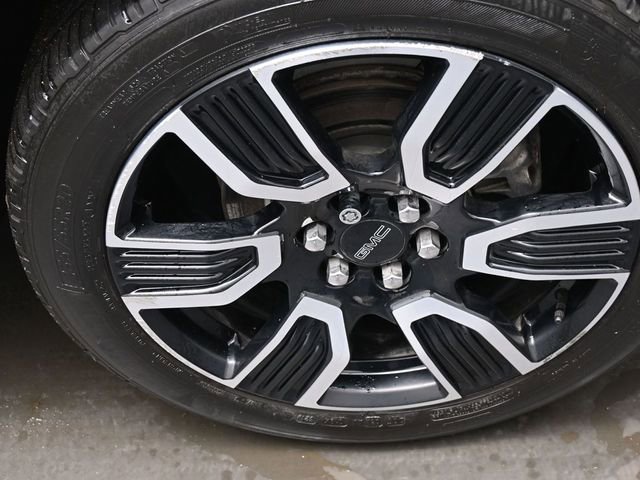 Used 2021 GMC Acadia SLE w/ Driver Convenience Package image 29