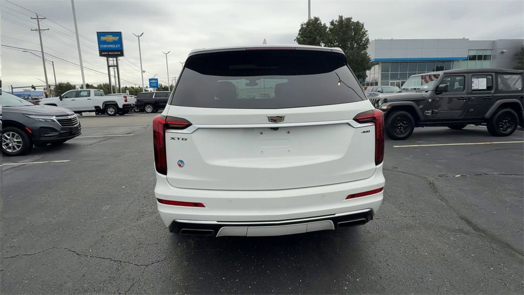 Used 2021 Cadillac XT6 Premium Luxury image 7