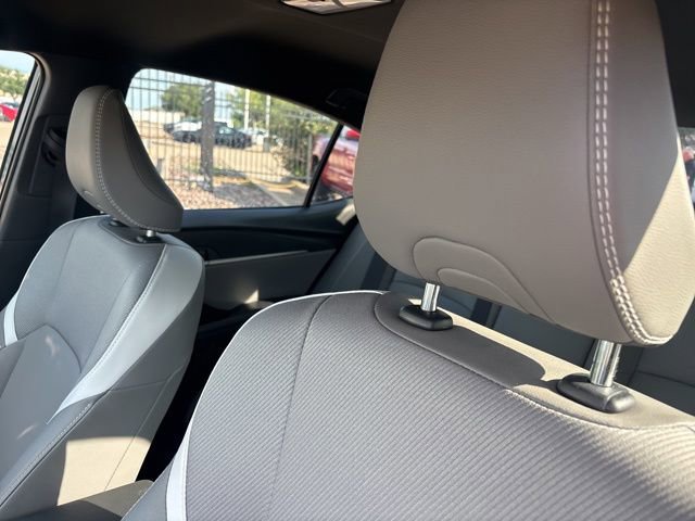 Used 2025 Toyota Camry SE w/ Convenience Package FWD image 9