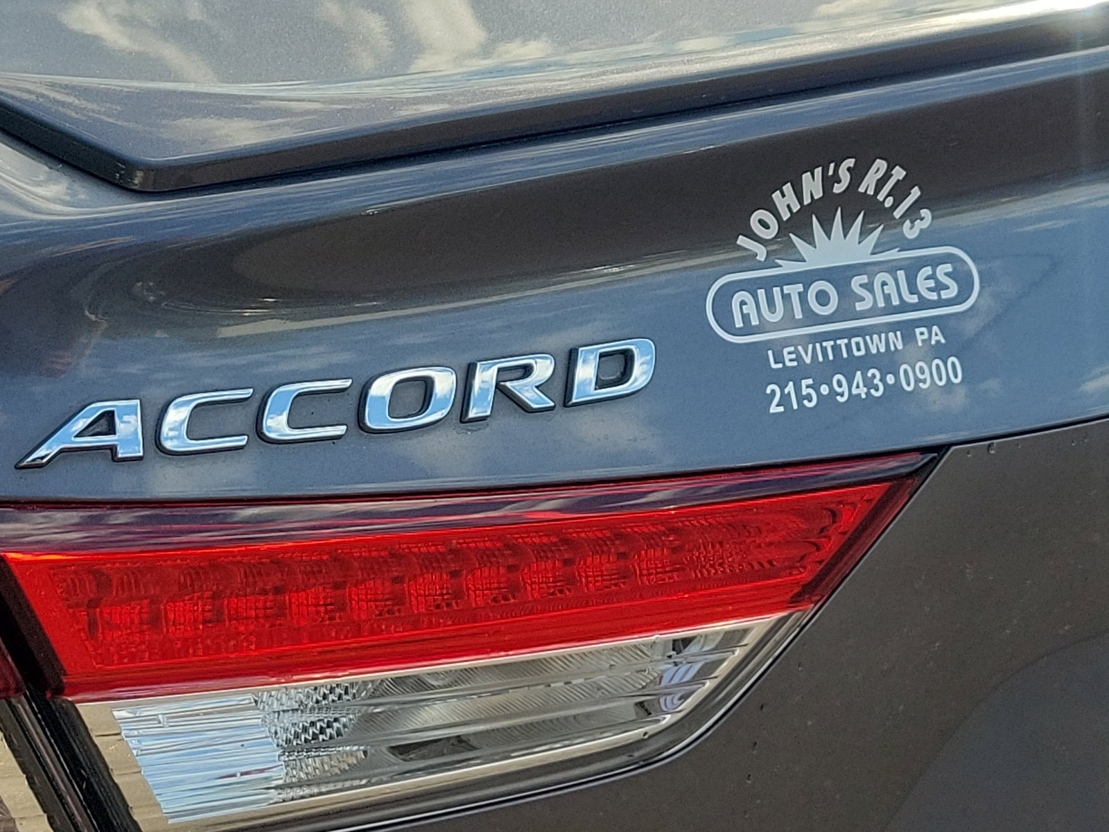 Used 2018 Honda Accord Sport image 27