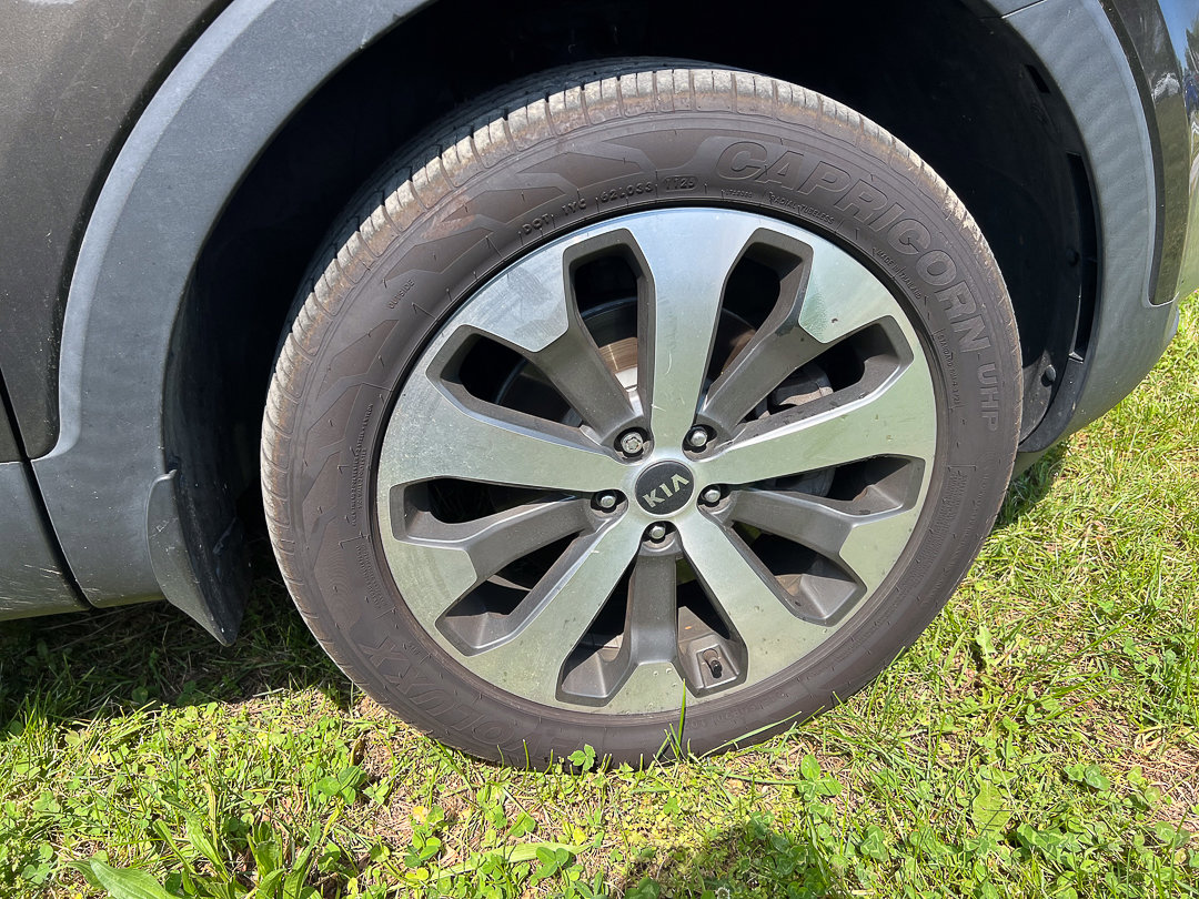 Used 2021 Kia Telluride S FWD image 6