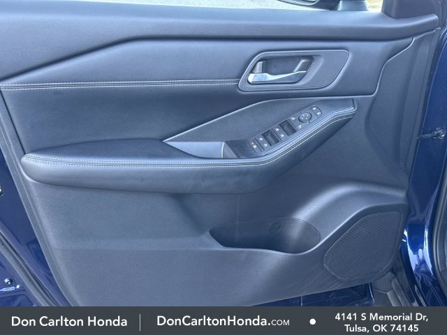 Used 2025 Nissan Rogue SV w/ SV Premium Package AWD/4WD image 23