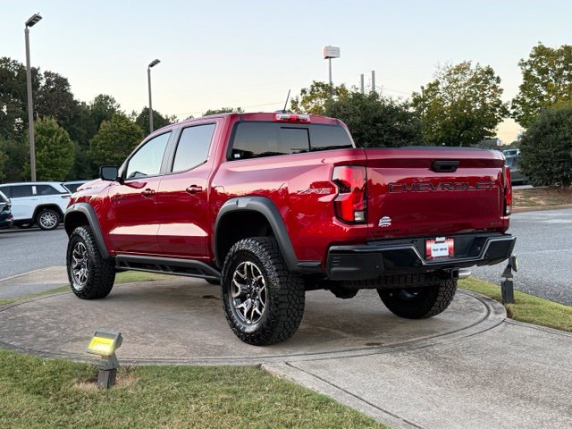Used 2026 Chevrolet Colorado ZR2 w/ Technology Package AWD/4WD image 5