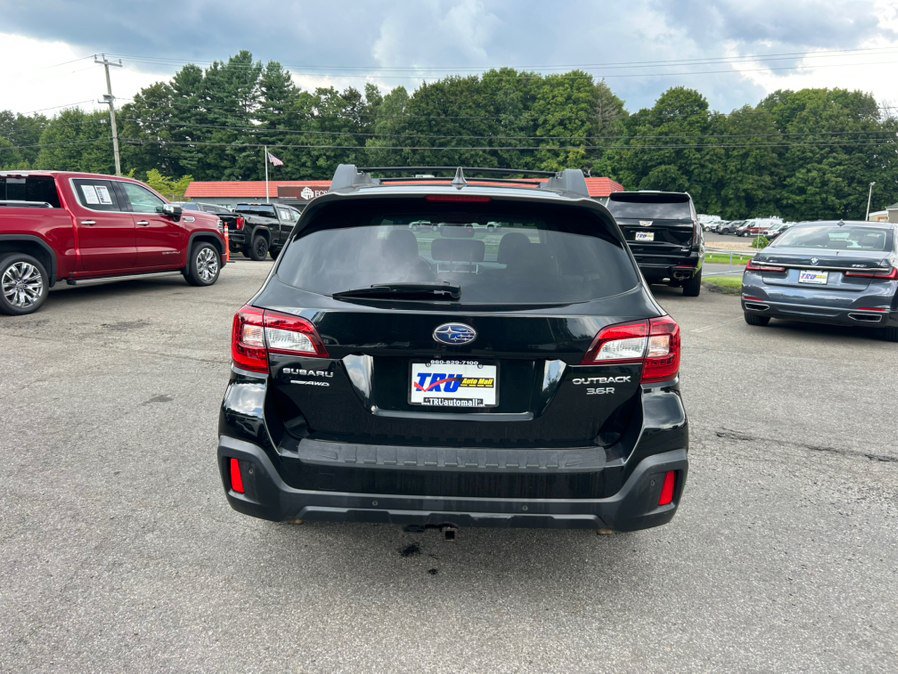 Used 2018 Subaru Outback 3.6R Limited AWD/4WD image 5