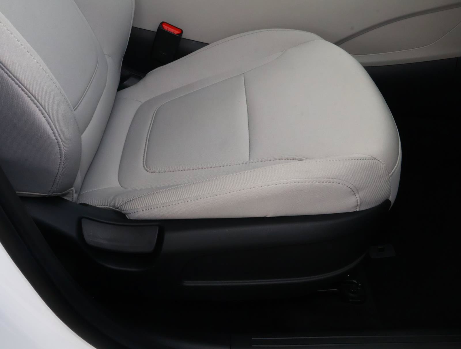 Certified 2026 Hyundai Tucson SE FWD image 17
