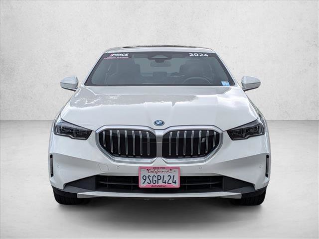 Used 2024 BMW i5 eDrive40i w/ Convenience Package RWD image 2