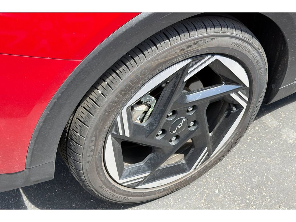 Used 2025 Kia K4 EX image 4