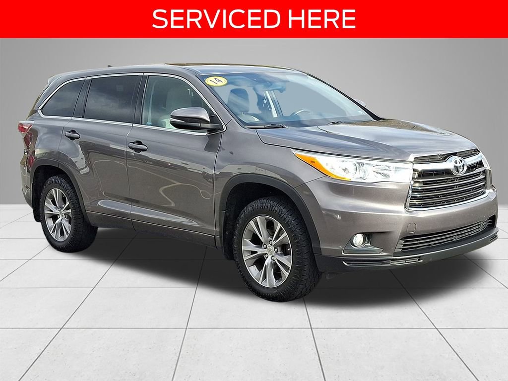 Used 2014 Toyota Highlander Plus image 3