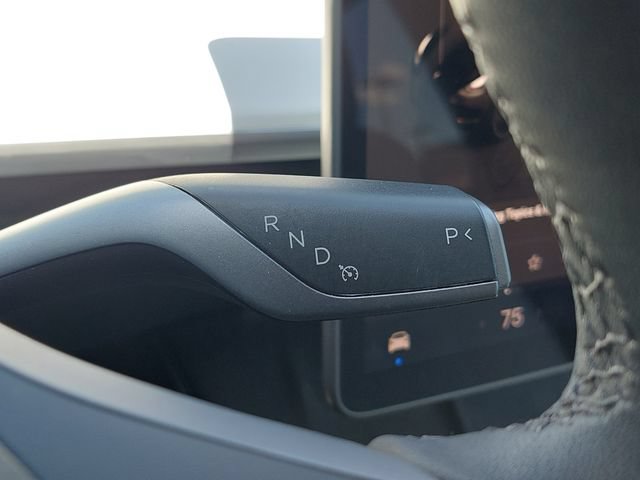 Used 2024 Tesla Model Y Performance AWD/4WD image 27