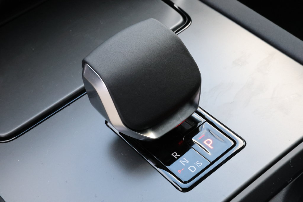 New 2026 Land Rover Discovery Sport Landmark AWD/4WD image 27