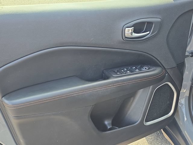 Used 2019 Jeep Compass Limited AWD/4WD image 10