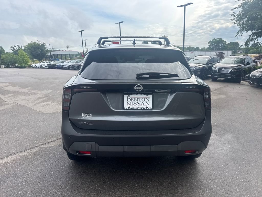 Used 2026 Nissan Kicks SV w/ SV Premium Package FWD image 6