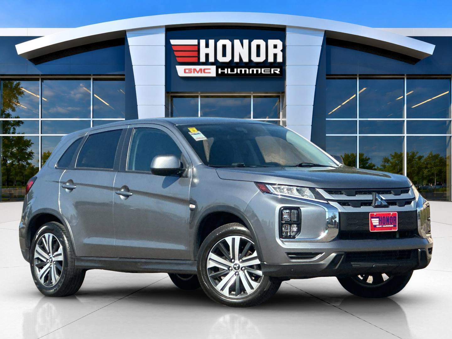 Used 2025 Mitsubishi Outlander Sport AWD image 2