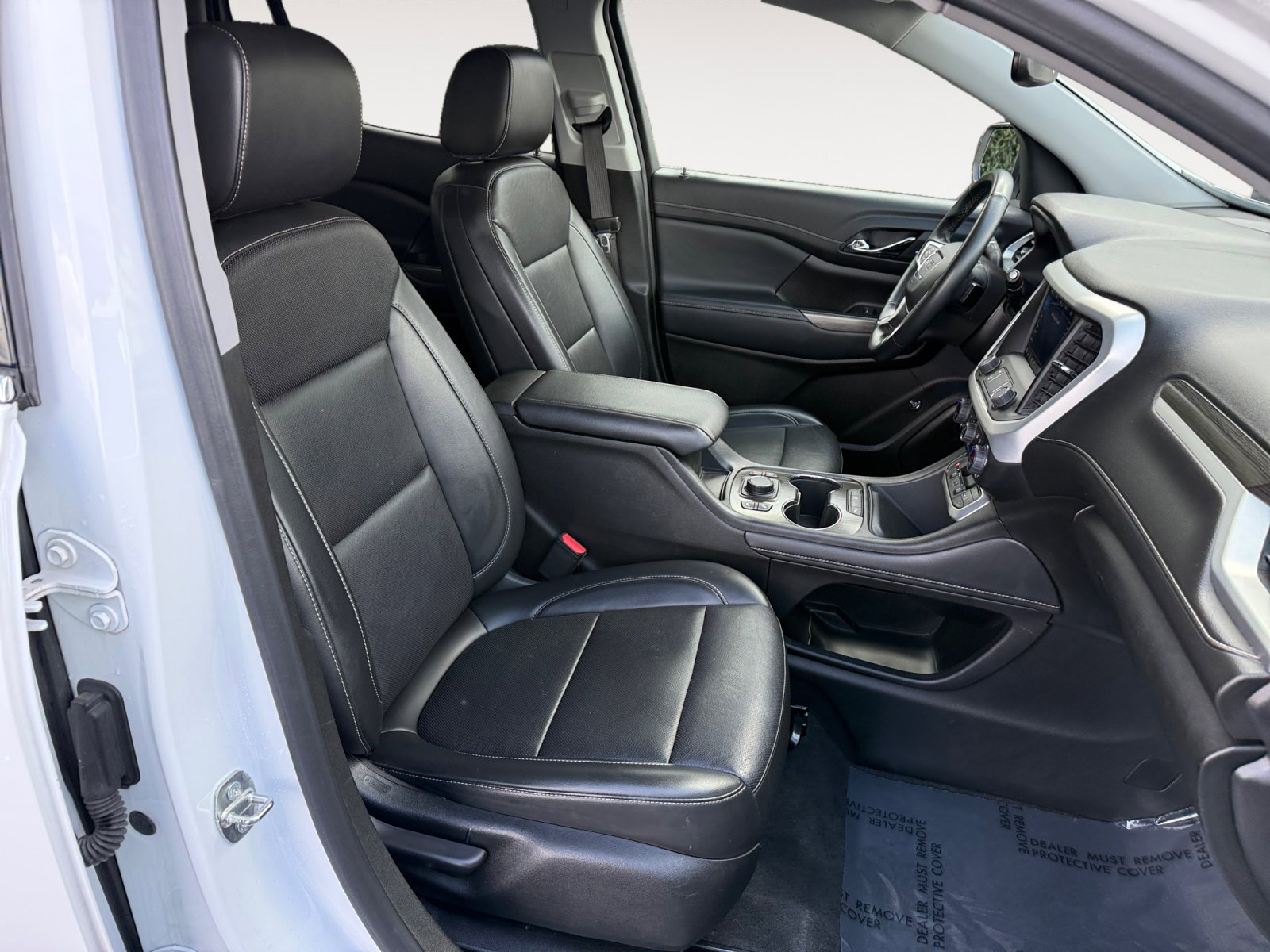 Used 2023 GMC Acadia SLT image 19