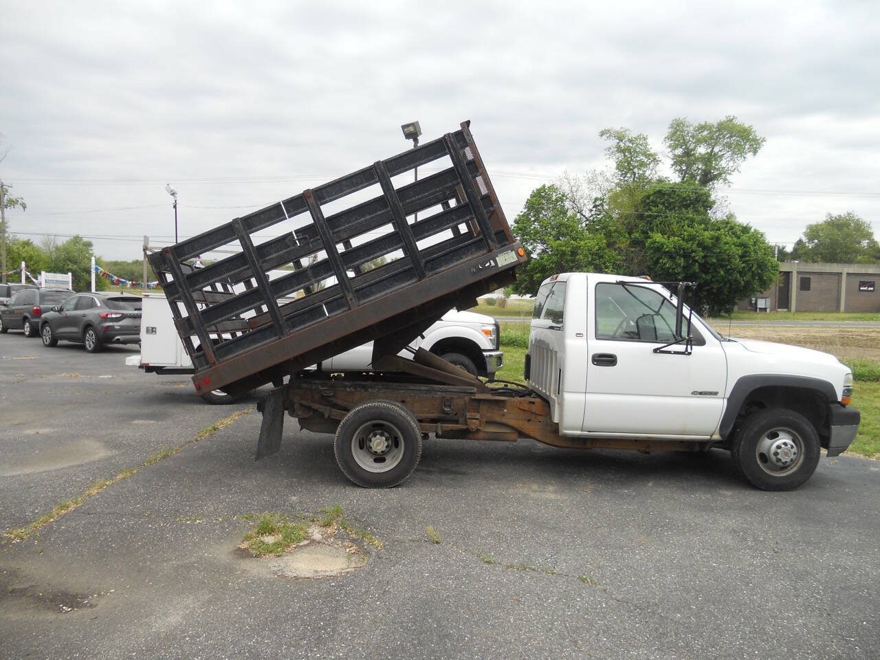 Used 2002 Chevrolet Silverado 3500 2WD Regular Cab image 18