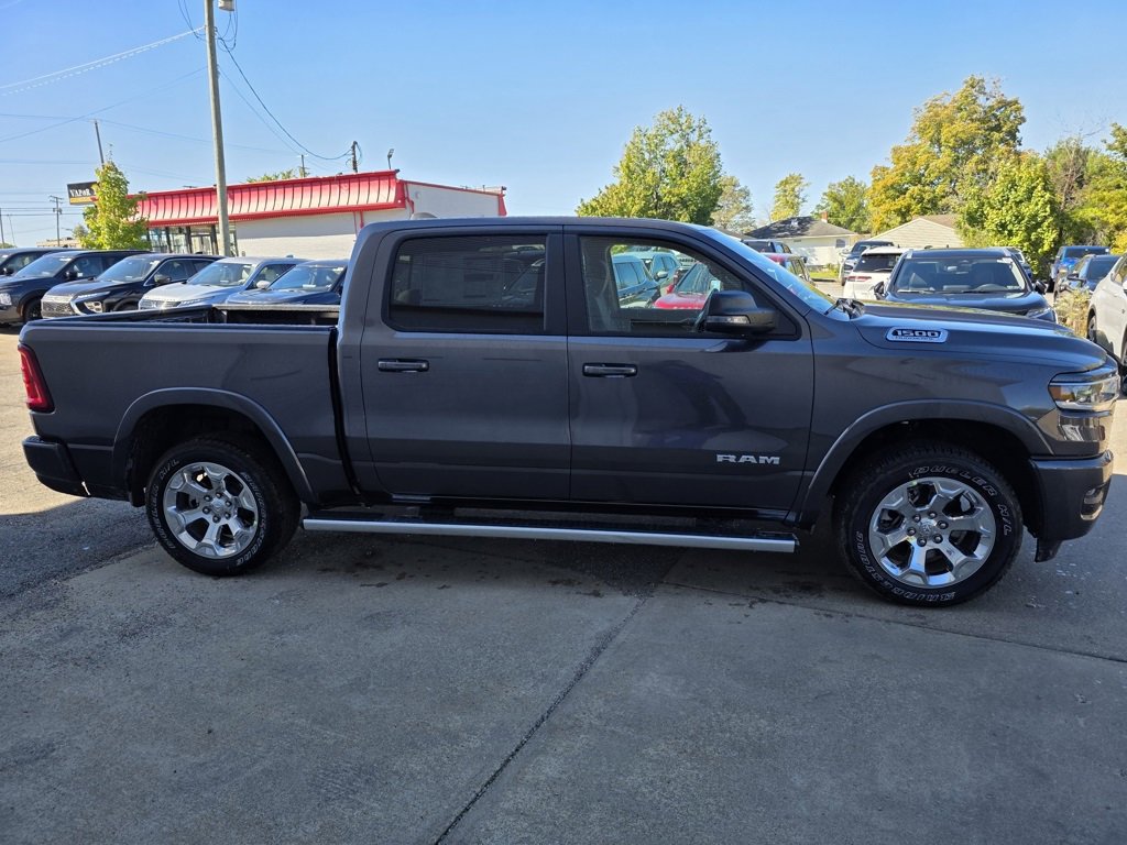 New 2026 RAM 1500 4x4 Crew Cab image 4