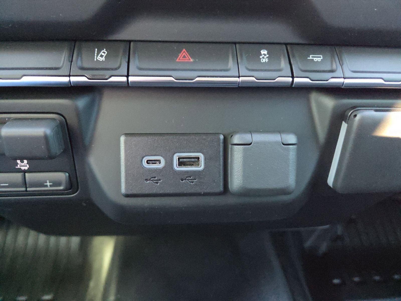 New 2026 GMC Sierra 2500 Pro w/ Convenience Package image 37