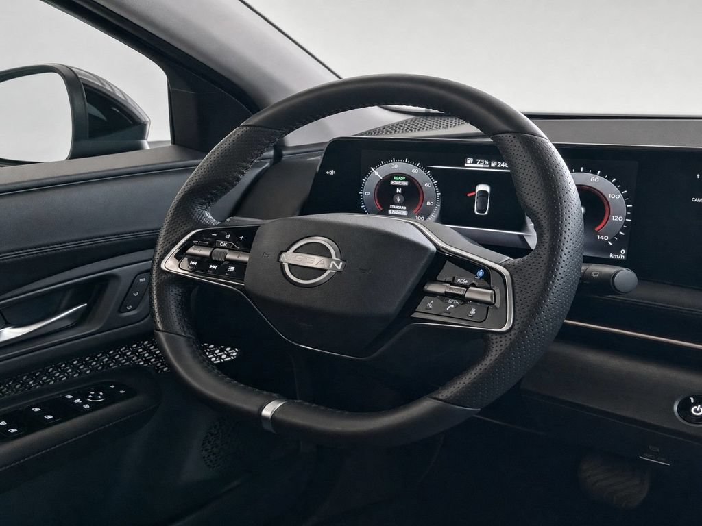Used 2024 Nissan Ariya AWD image 34