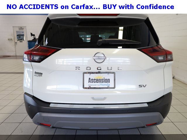 Used 2023 Nissan Rogue SV image 12