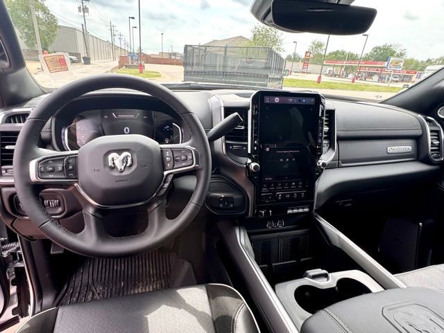 New 2026 RAM 3500 Laramie AWD/4WD image 10
