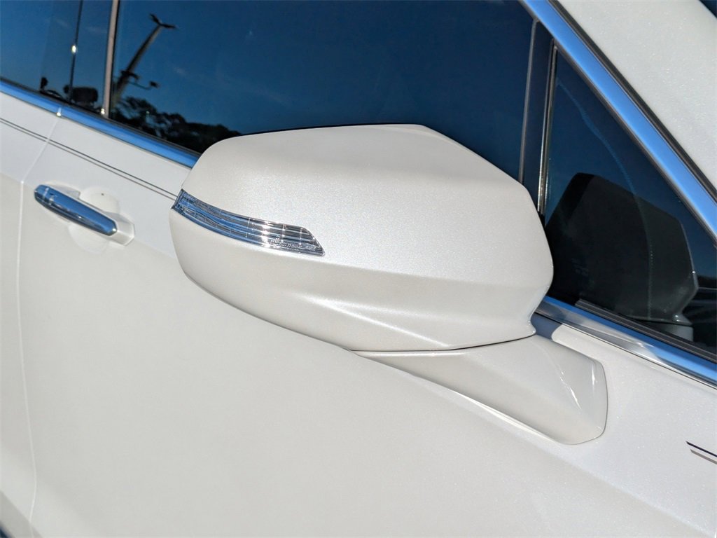 Used 2025 Cadillac XT6 Luxury image 11