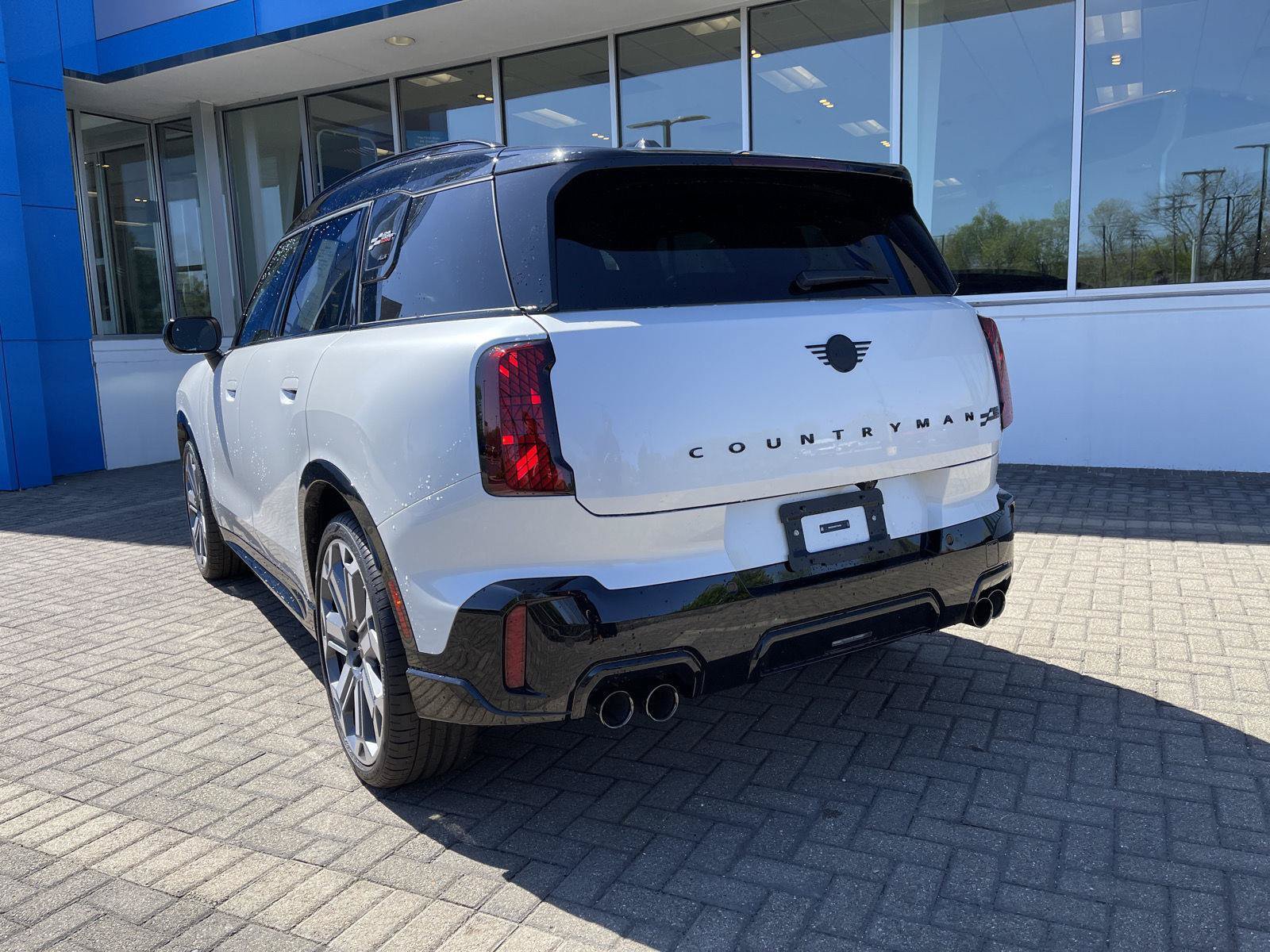 Used 2025 MINI Cooper Countryman John Cooper Works w/ Comfort Package Max AWD/4WD image 3
