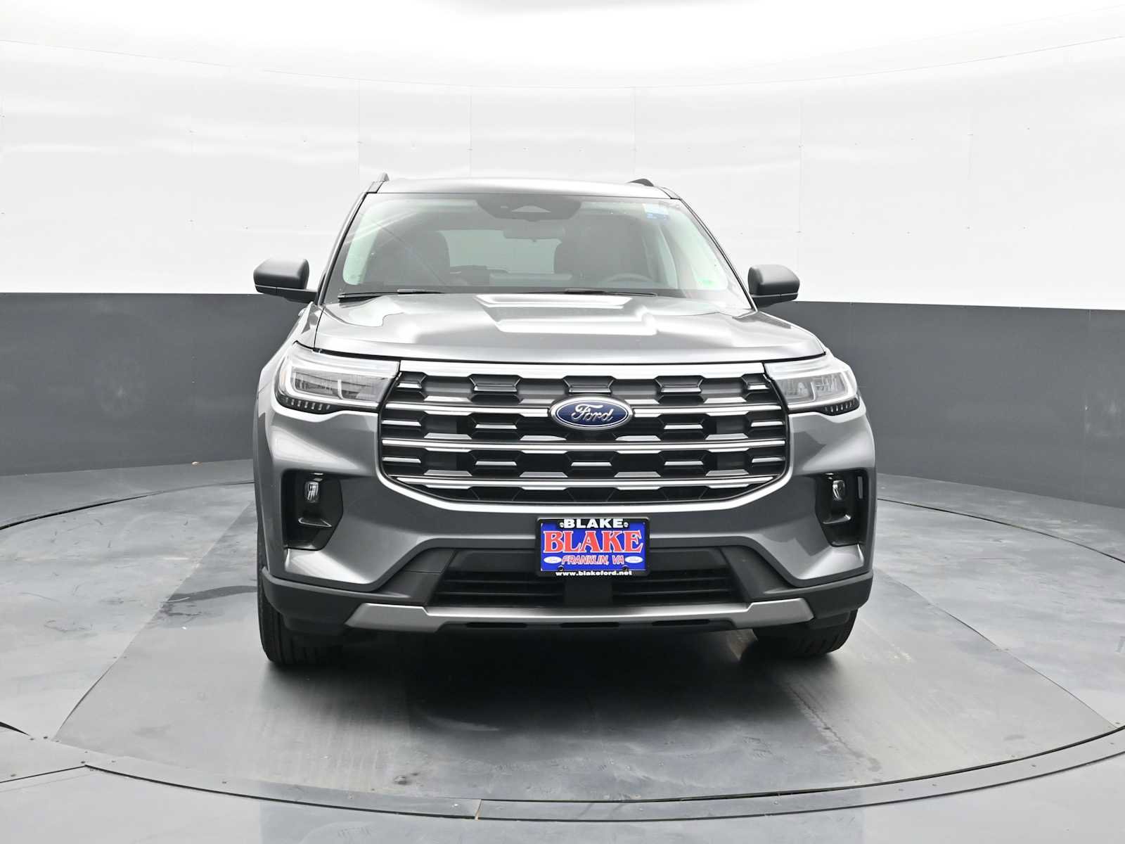 New 2026 Ford Explorer Active w/ Active Comfort Package image 2