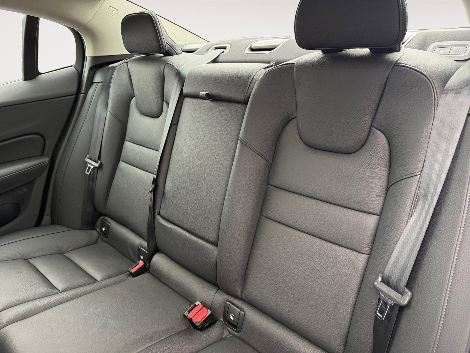 Used 2025 Volvo S60 T8 Plus w/ Climate Package image 13