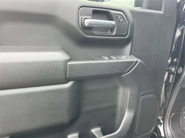 Used 2025 Chevrolet Silverado 1500 Custom w/ Turbomax Blackout Package image 24