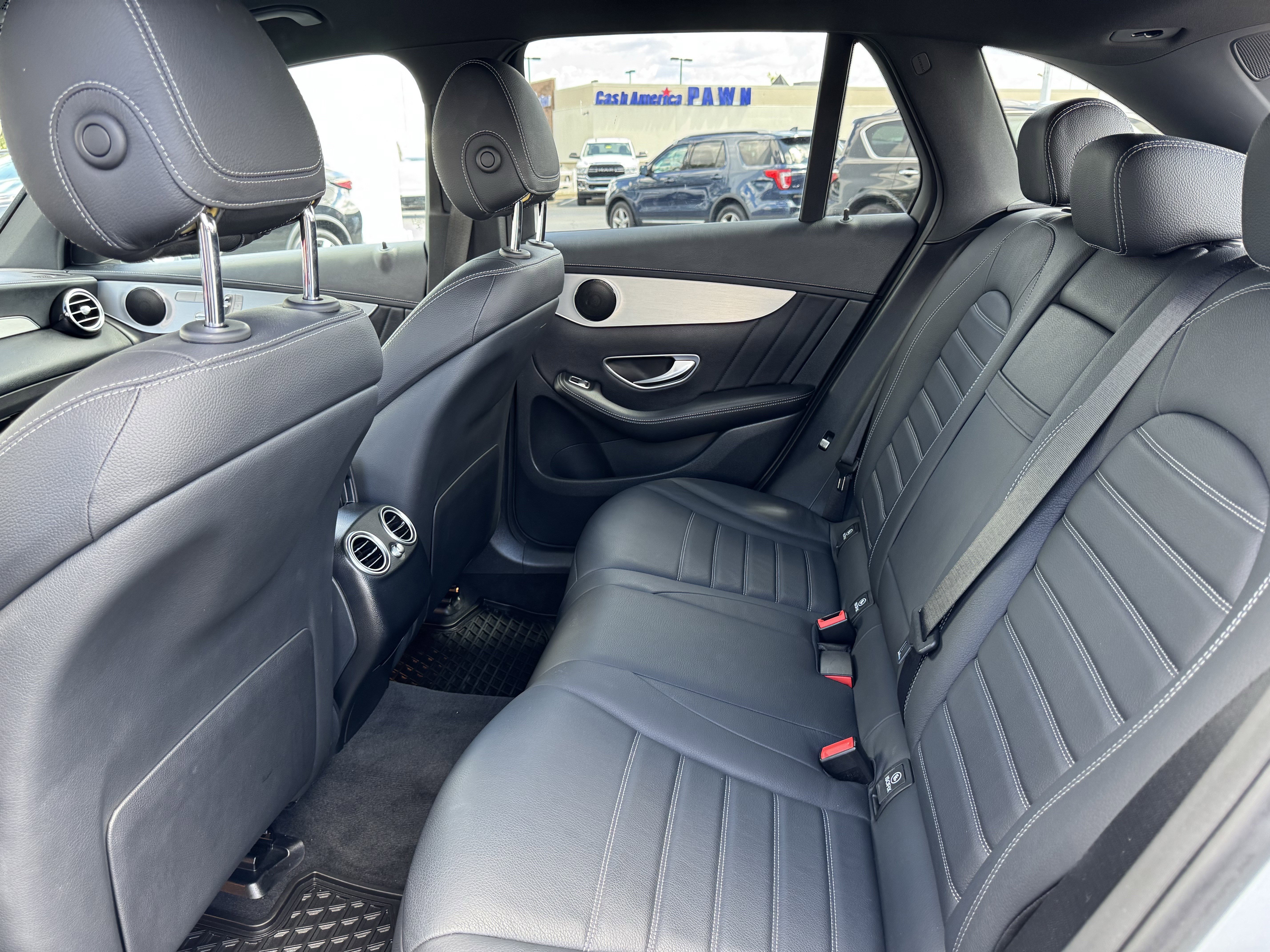 Used 2018 Mercedes-Benz GLC 43 AMG 4MATIC image 33