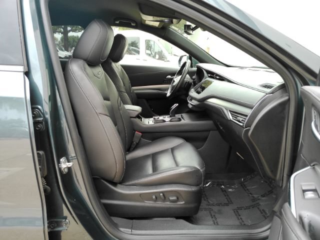 Used 2020 Cadillac XT4 Premium Luxury FWD image 19