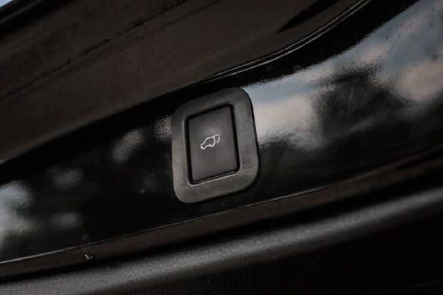 Used 2019 Toyota Highlander XLE AWD/4WD image 63