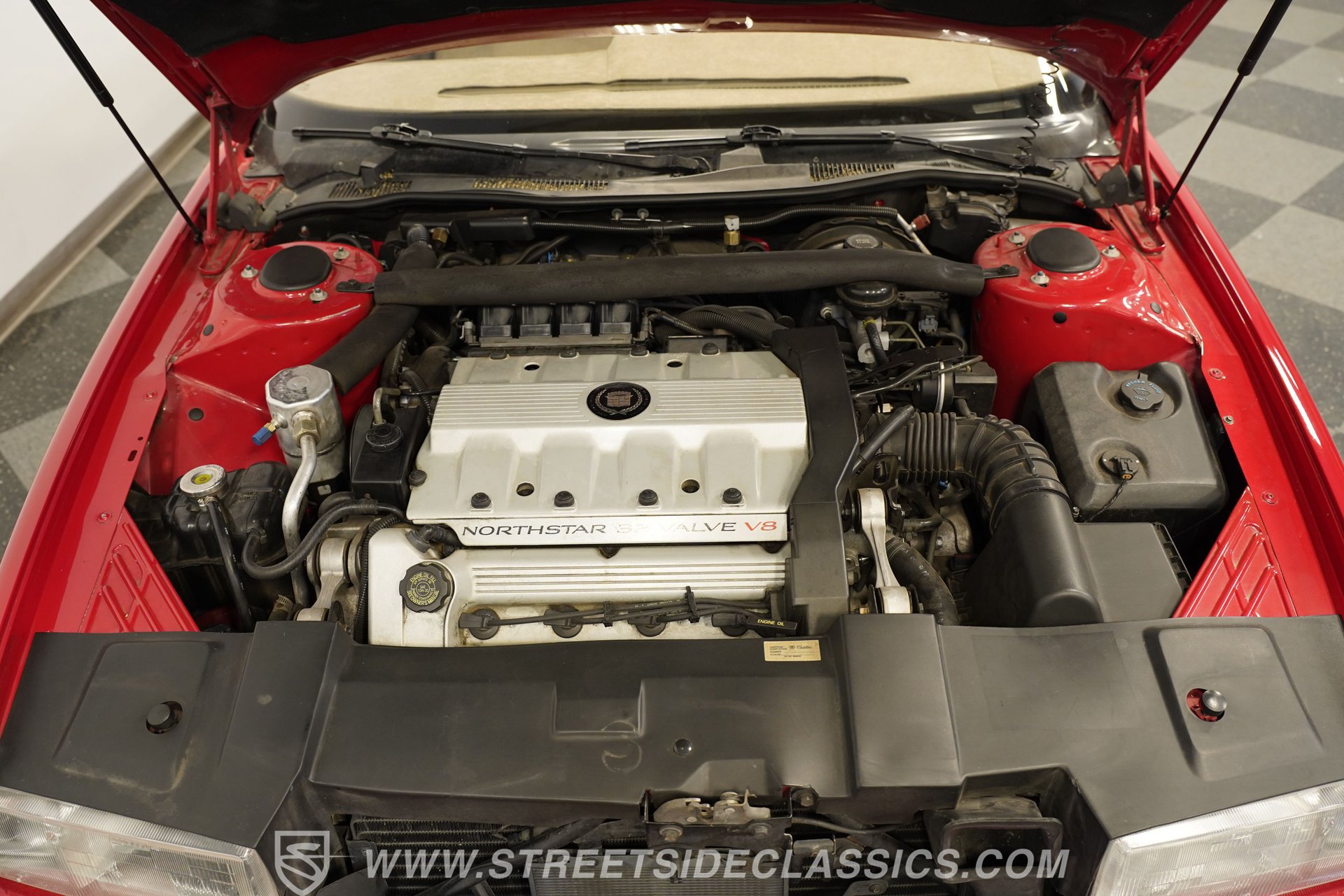 Used 1993 Cadillac Allante FWD image 4