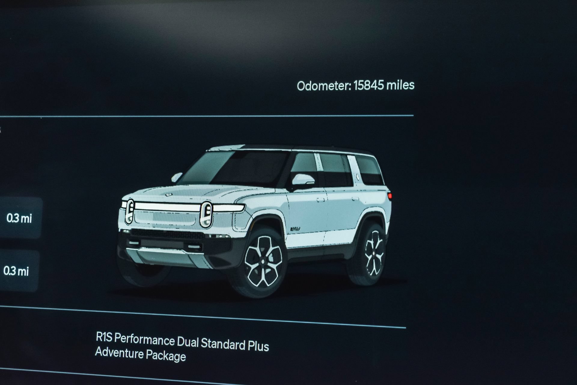 Used 2024 Rivian R1S Adventure AWD/4WD image 25